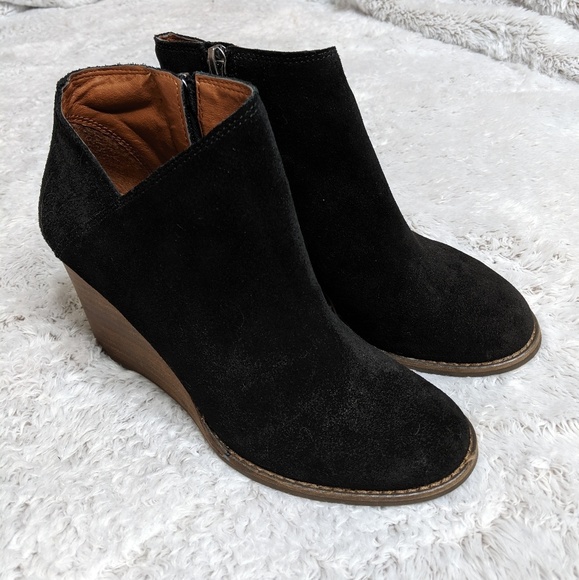 lucky brand yakeena wedge bootie